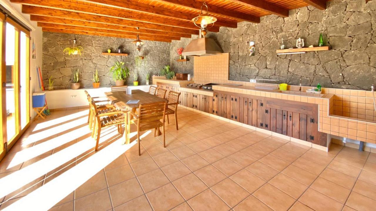 Villa Feel Тіас Екстер'єр фото